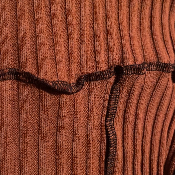 FASHION NOVA - Picture 3 of 3